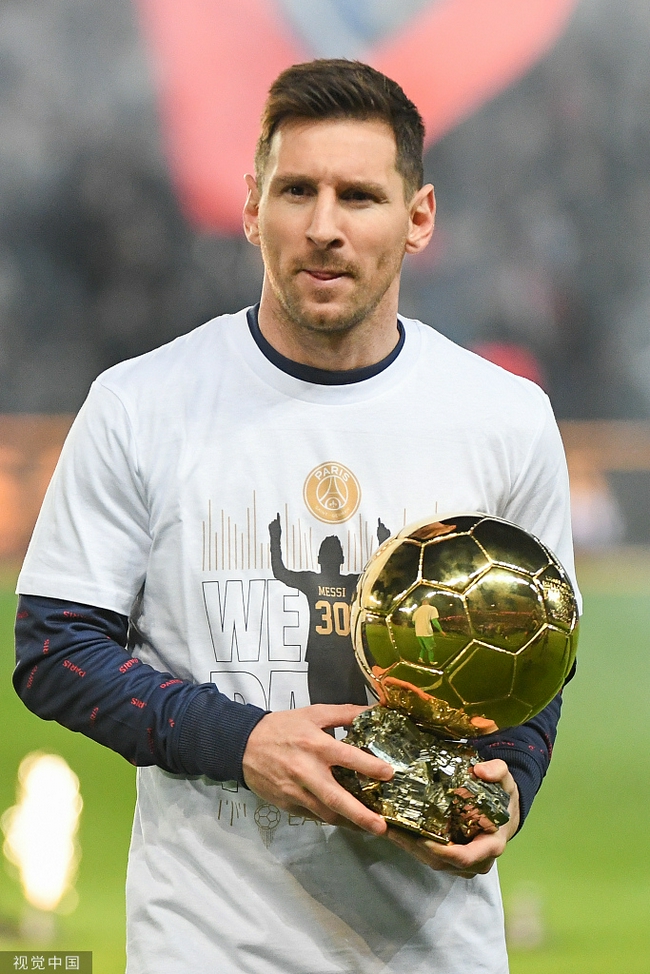 斯基拉：尤文将给伊尔迪兹500-550万年薪，加与欧冠挂钩奖金