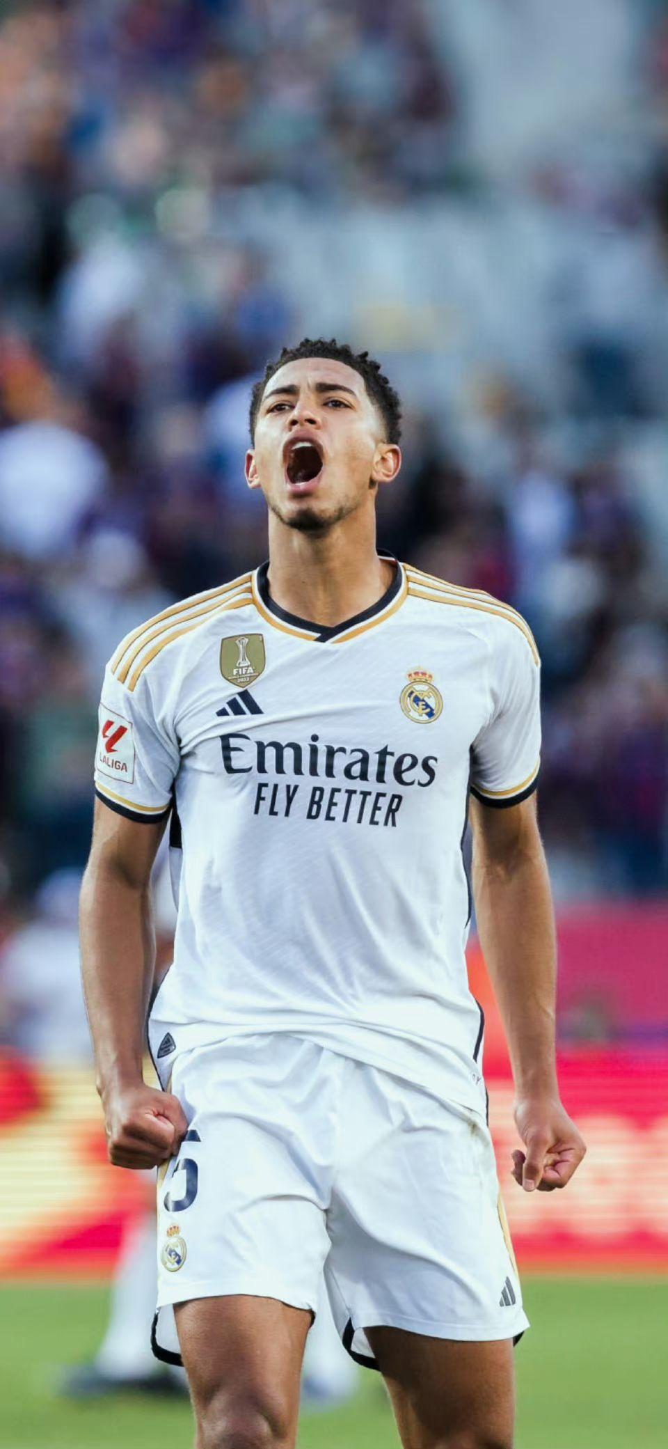 袁甲：成都个别球迷对阿奇姆彭种族歧视的行为必须严惩