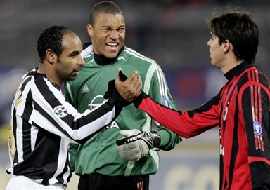 上海狂轰111分，三位外援得分全部上双，首战大胜39分