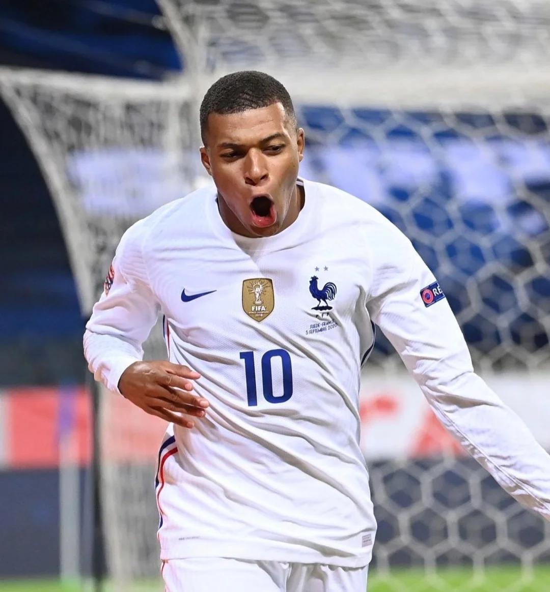 子弹对阵跳伞蚁首发公布：哈里森、普拉瑟领衔