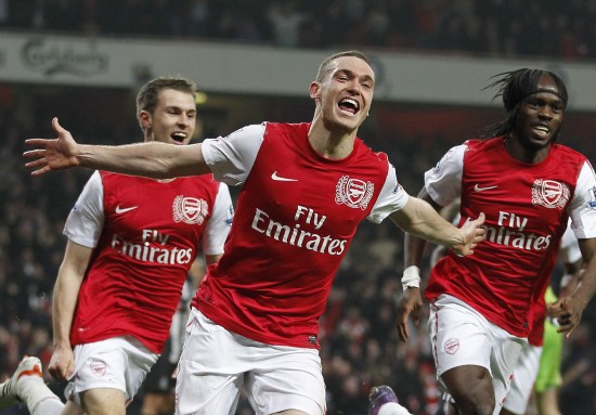 成都战亚冠领头羊，轮到刘殿座首发，蒯纪闻若集训海港难摆脱垫底