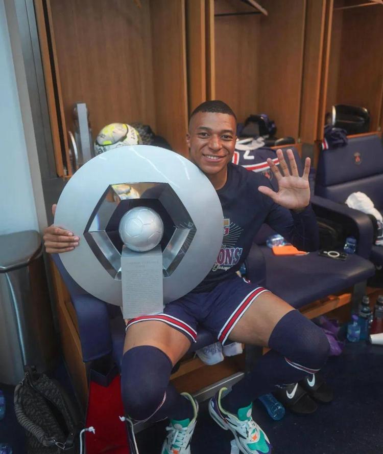 被拜仁扳平比分，阿森纳本赛季欧冠首次丢球