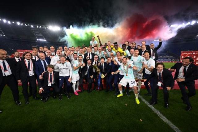 篮球CBA季后赛门票售罄，黄牛加价300%