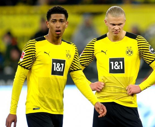 澳超半场：塔普破僵，图雷扳平，中央海岸水手1-1悉尼FC